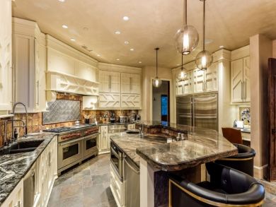 A Luxury Ski Ranch On thirty Seven  Acres Close to Aspen Ski